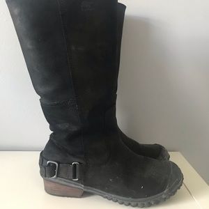 Sorel slimpack boots